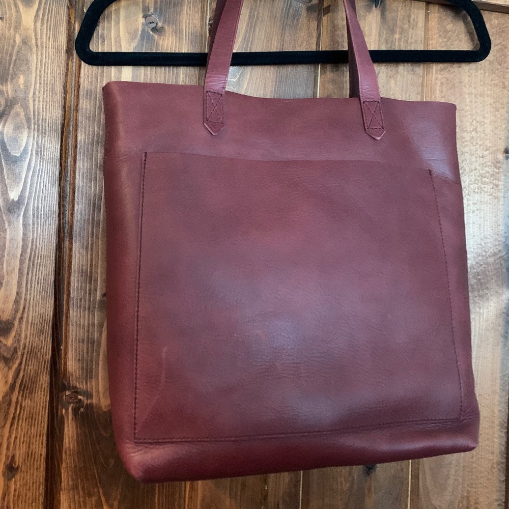 NWT Madewell medium tote wine